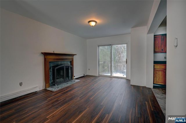 74 Camp Lane, Fairfield, NJ 07004