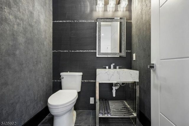 30 Winthrop Rd, Millburn Twp., NJ 07078