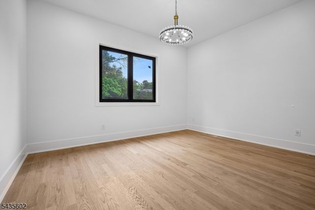 30 Winthrop Rd, Millburn Twp., NJ 07078