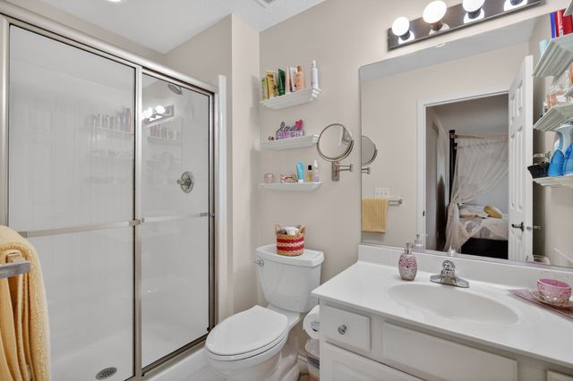 6144 NW 49th Street, Johnston, IA 50131