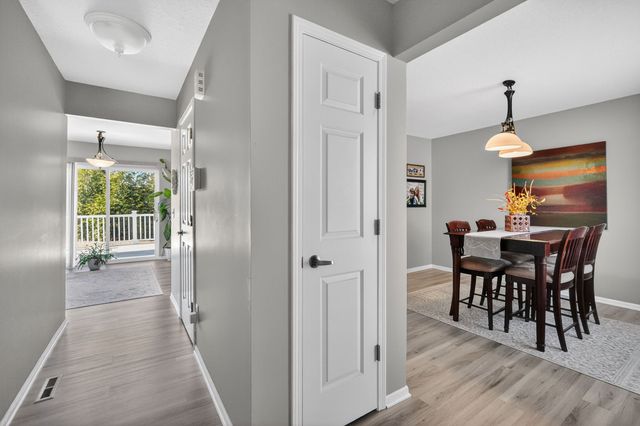 6144 NW 49th Street, Johnston, IA 50131