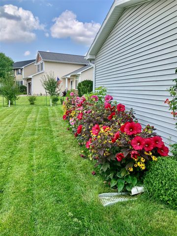 6144 NW 49th Street, Johnston, IA 50131