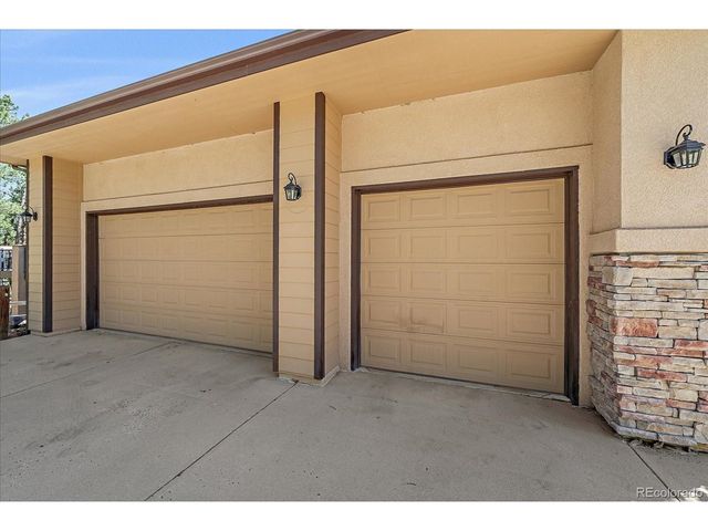 7418 Cameron Dr, Larkspur, CO 80118