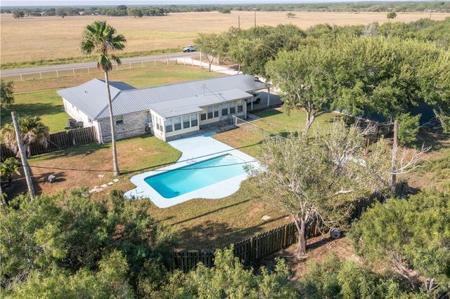 372 E Fm 771, Riviera, TX 78379