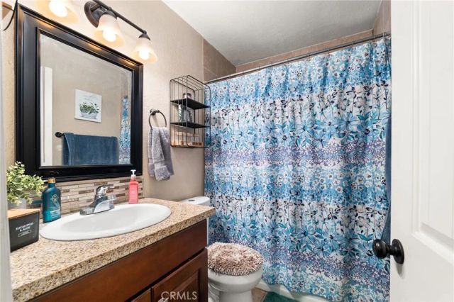 8868 Juniper Avenue, Fontana, CA 92335