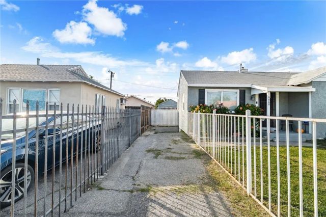 8868 Juniper Avenue, Fontana, CA 92335