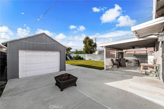 8868 Juniper Avenue, Fontana, CA 92335