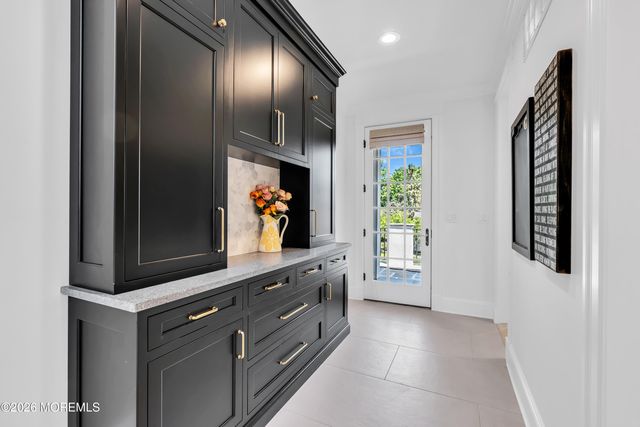 3 Linden Lane, Rumson, NJ 07760