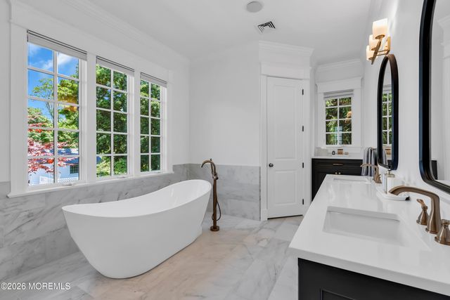 3 Linden Lane, Rumson, NJ 07760