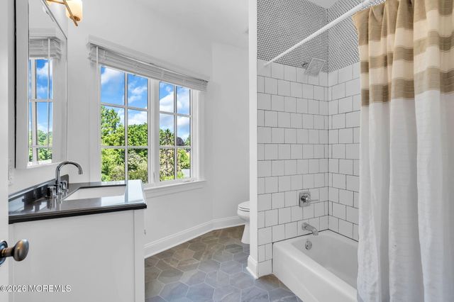 3 Linden Lane, Rumson, NJ 07760