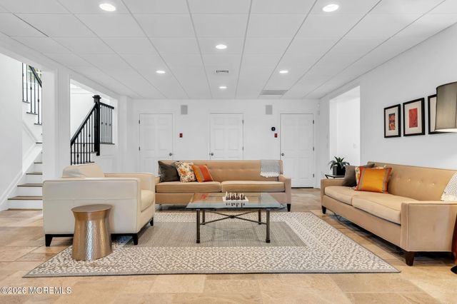 3 Linden Lane, Rumson, NJ 07760