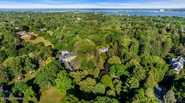 3 Linden Lane, Rumson, NJ 07760