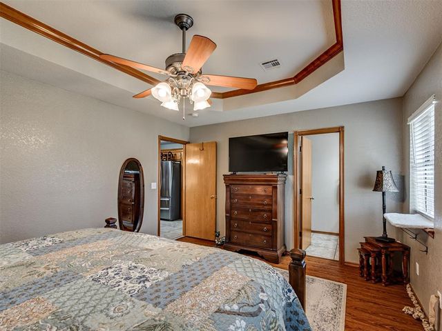 413 Summer Oaks Drive, Blanchard, OK 73010