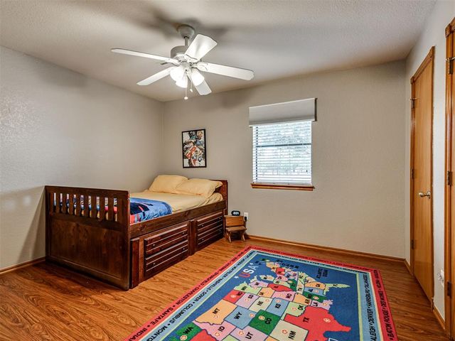413 Summer Oaks Drive, Blanchard, OK 73010