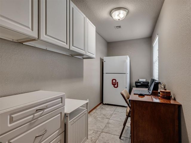 413 Summer Oaks Drive, Blanchard, OK 73010