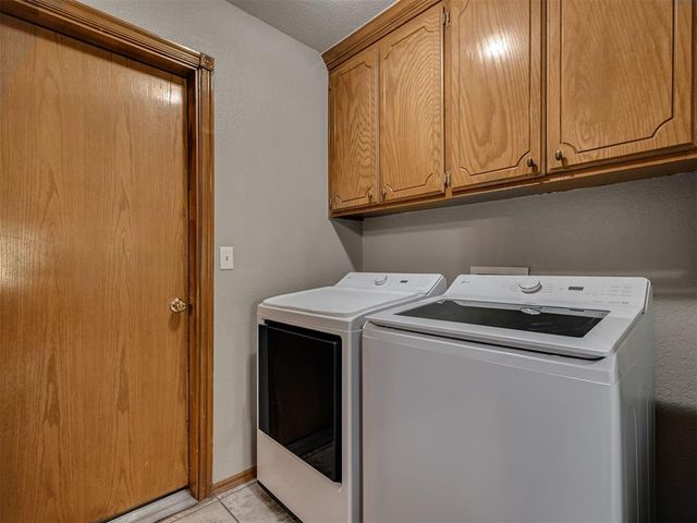413 Summer Oaks Drive, Blanchard, OK 73010
