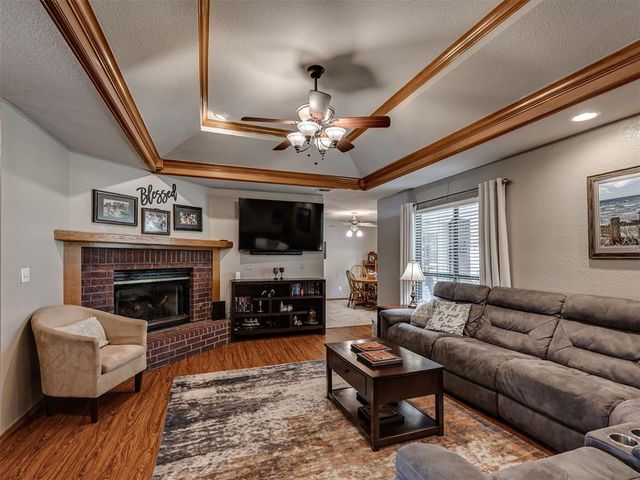 413 Summer Oaks Drive, Blanchard, OK 73010