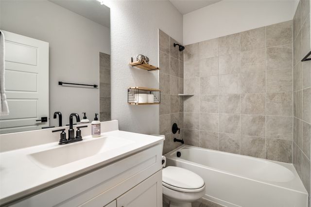 421 Tuscany Drive, Forney, TX 75126