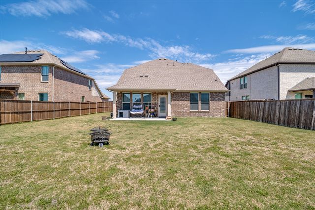 421 Tuscany Drive, Forney, TX 75126