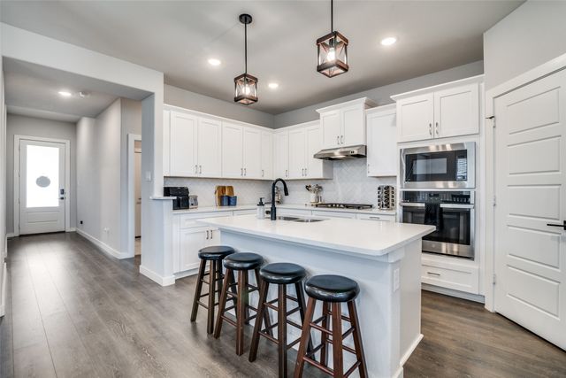 421 Tuscany Drive, Forney, TX 75126