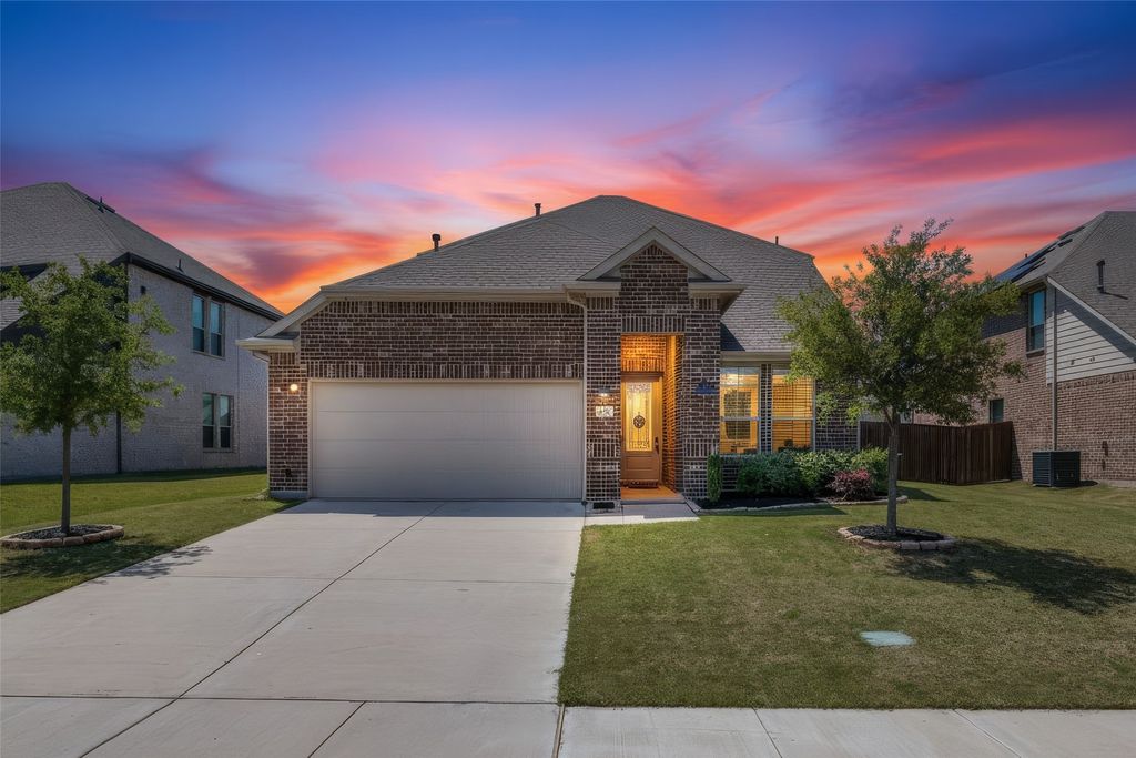421 Tuscany Drive, Forney, TX 75126