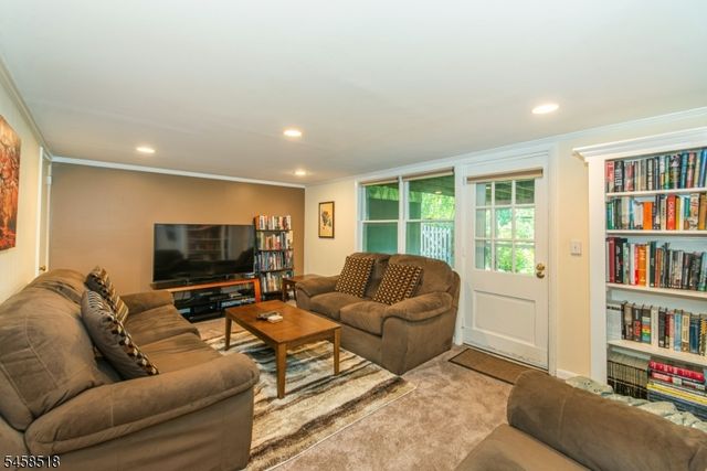 3 Southview Rd, Randolph Twp., NJ 07869