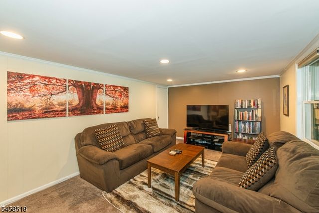 3 Southview Rd, Randolph Twp., NJ 07869
