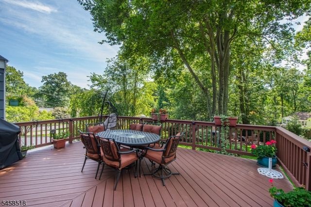 3 Southview Rd, Randolph Twp., NJ 07869