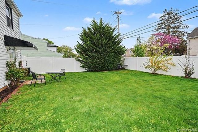 56 Haven Lane, Levittown, NY 11756