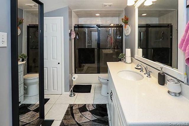56 Haven Lane, Levittown, NY 11756