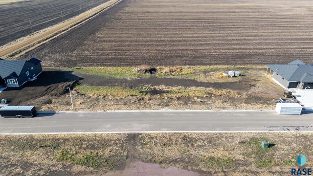 912 Sunset St Street, Valley Springs, SD 57068