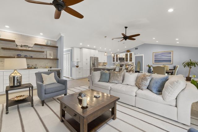 17767 Mellen Lane, Jupiter, FL 33478