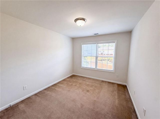 1019 Ivydale Circle, Lawrenceville, GA 30045