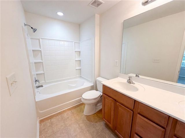 1019 Ivydale Circle, Lawrenceville, GA 30045