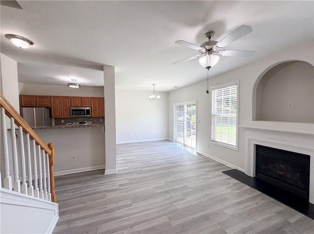 1019 Ivydale Circle, Lawrenceville, GA 30045