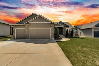 8407 W Coral St, Maize, KS 67101