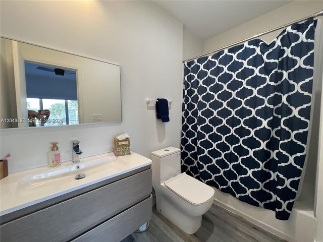 1121 NE 23rd Ter 1121, Pompano Beach, FL 33062