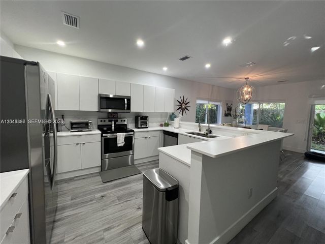 1121 NE 23rd Ter 1121, Pompano Beach, FL 33062
