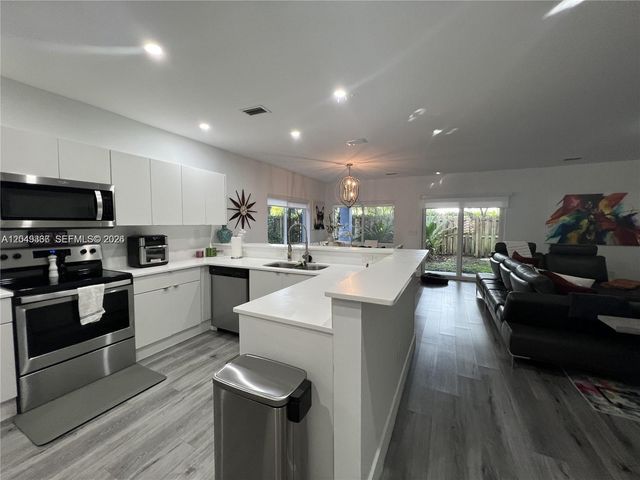 1121 NE 23rd Ter 1121, Pompano Beach, FL 33062