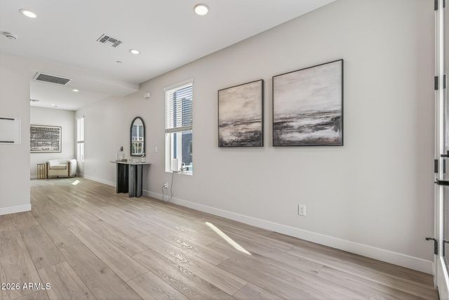 2601 E CLARENDON Avenue 3, Phoenix, AZ 85016