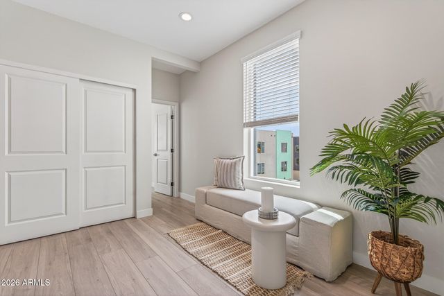 2601 E CLARENDON Avenue 3, Phoenix, AZ 85016