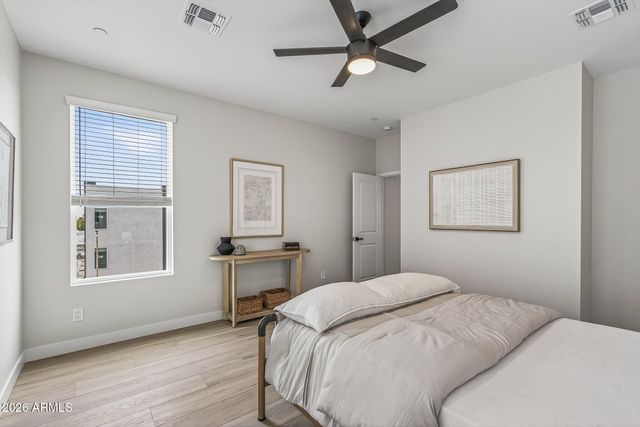 2601 E CLARENDON Avenue 3, Phoenix, AZ 85016
