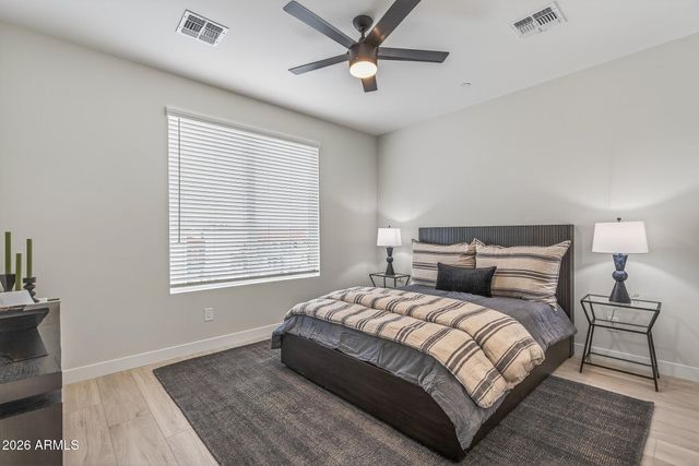 2601 E CLARENDON Avenue 3, Phoenix, AZ 85016
