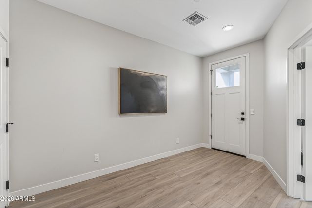 2601 E CLARENDON Avenue 3, Phoenix, AZ 85016