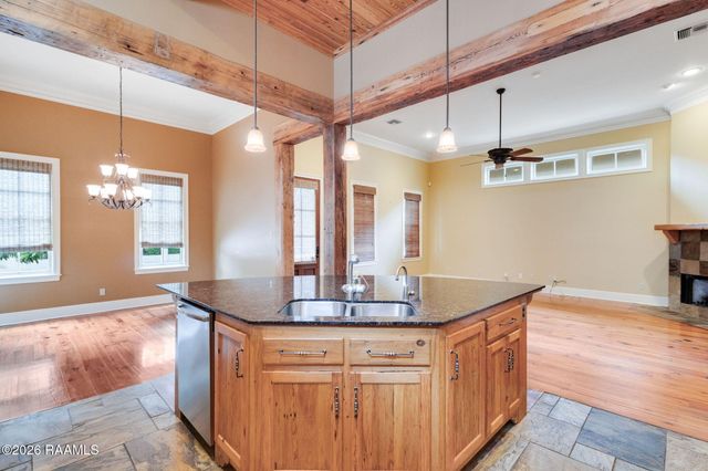 214 Settlers Trace Boulevard, Lafayette, LA 70508