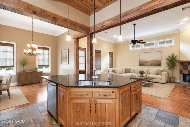 214 Settlers Trace Boulevard, Lafayette, LA 70508