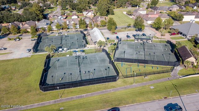 214 Settlers Trace Boulevard, Lafayette, LA 70508