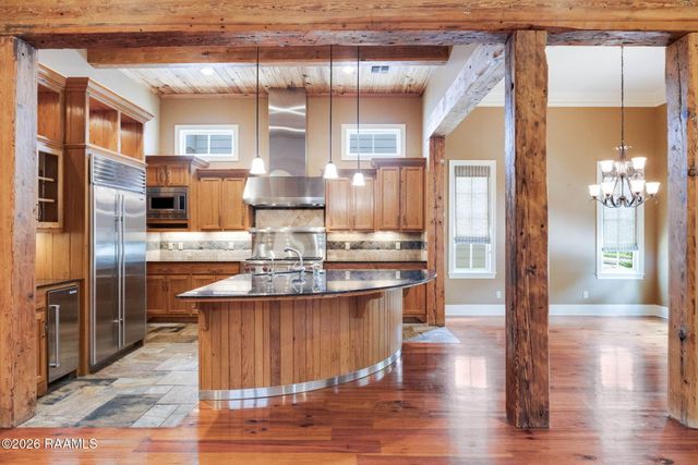 214 Settlers Trace Boulevard, Lafayette, LA 70508