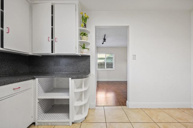 2075 W Monterey Ave, Stockton, CA 95204