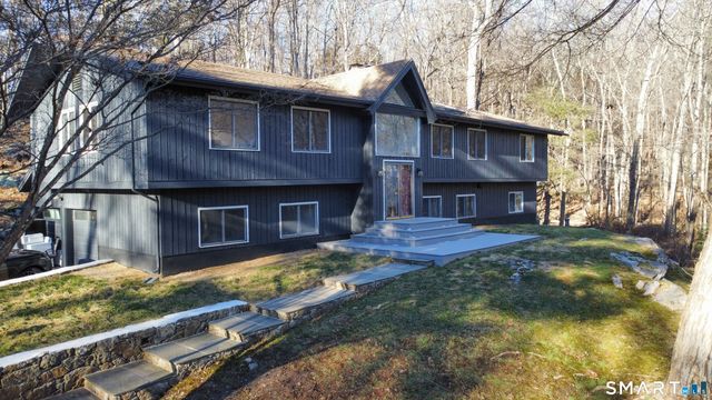 26 Hill Farm Road, Weston, CT 06883